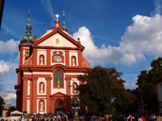 Kostel Nanebevzetí Panny Marie ve Staré Boleslavi. Autor: VitVit. Zdroj: Wikipedia Commons CC BY-SA 4.0